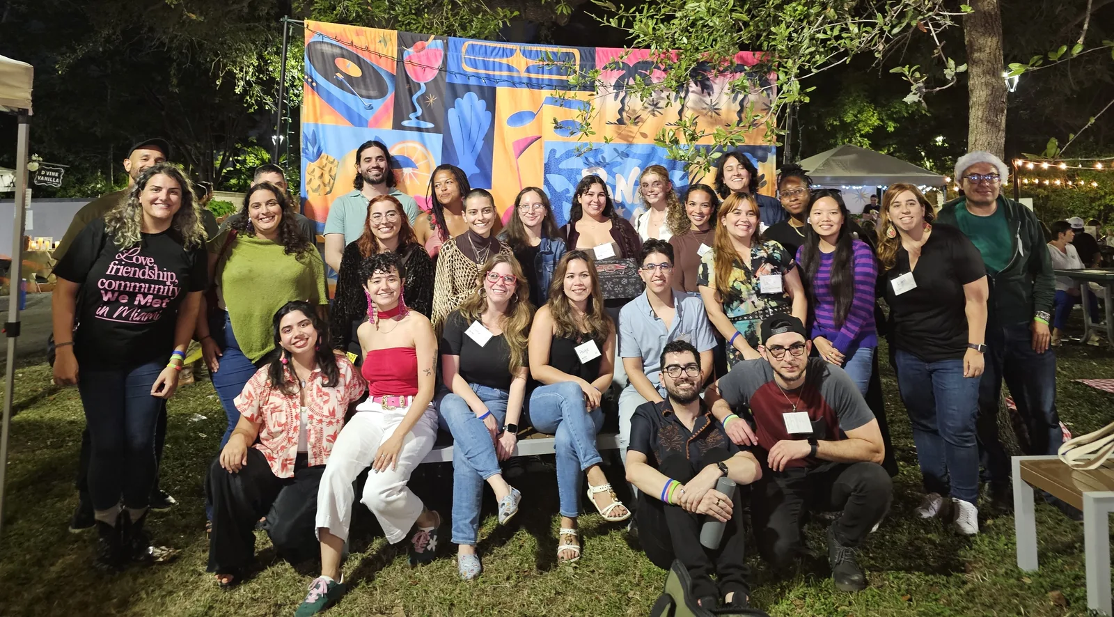 Large group photo of the Pana MIA community outdoors